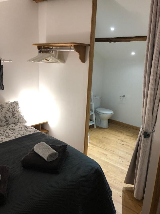 The Walnut Tree Chambre D'Hotes Le Dorat Exterior foto